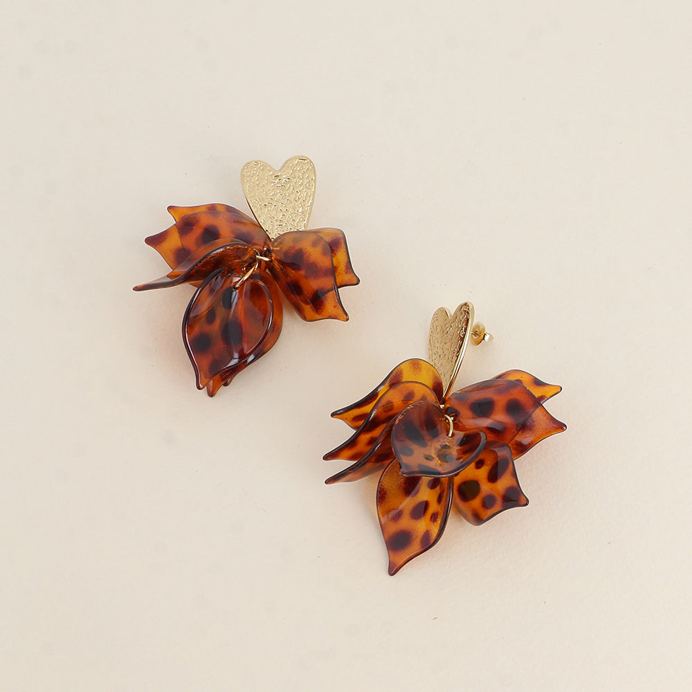 Boucles pendantes - coeur texturé et de pièces pendantes en acétate léopard 35x75 mm