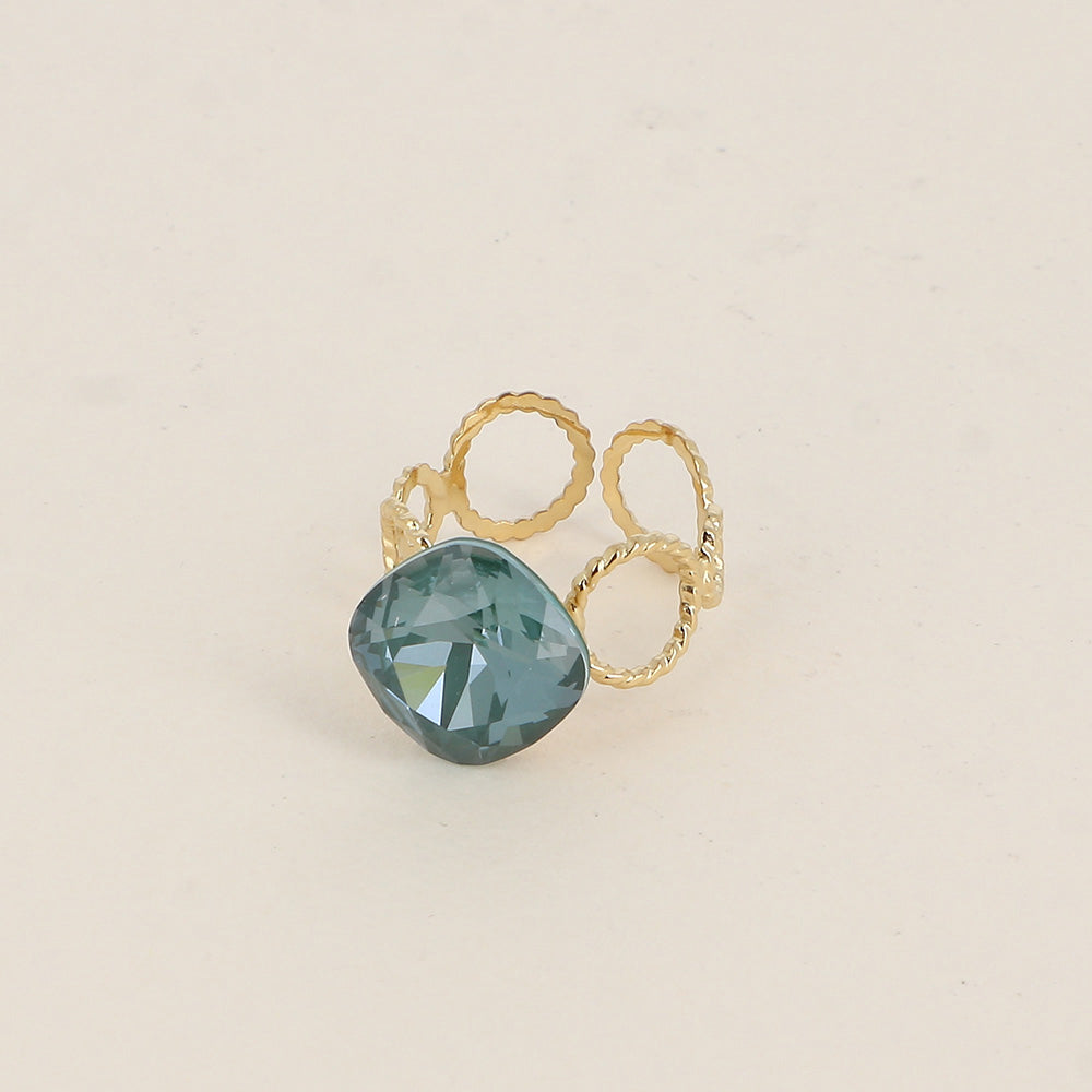 Bague - anneau aux cercles striés et orné de cristaux de Swarovski® - Pine green ignite