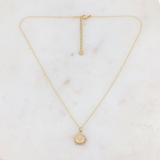 Collier doré avec pendentif forme soleil souriant 40+5 cm