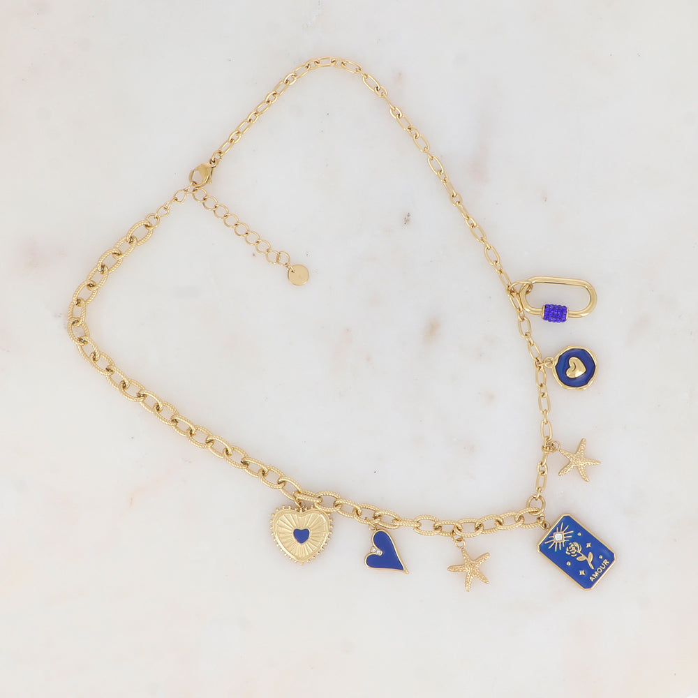 Collier en maille avec cœurs émaillés, étoiles de mer, pampille rectangulaire graphique et anneau rectangulaire strassé (39+5CM)