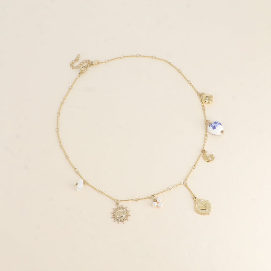 Collier - perles en résine, soleil, cœur, lune, trèfle, cœur en céramique émaillée fleurie 40+5 cm