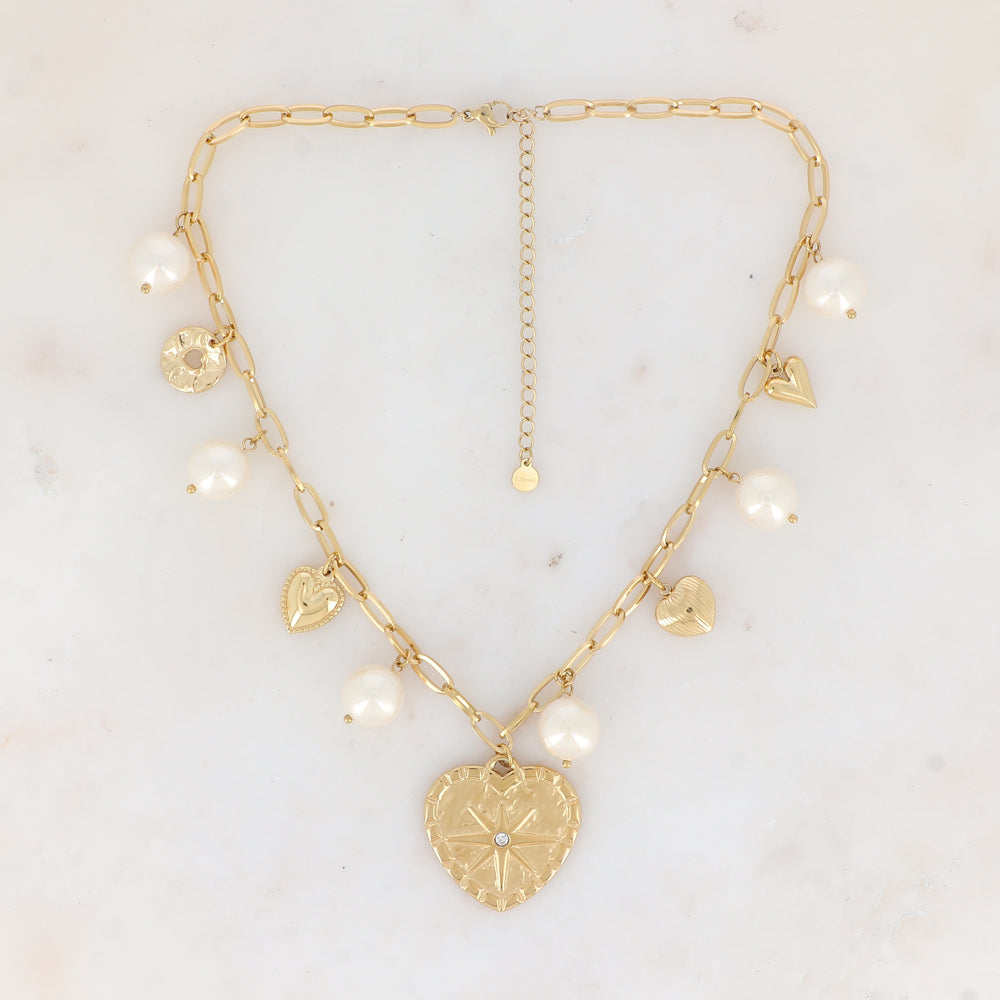 Collier en maille avec cœurs et perles en résine effet nacre (38+7CM)
