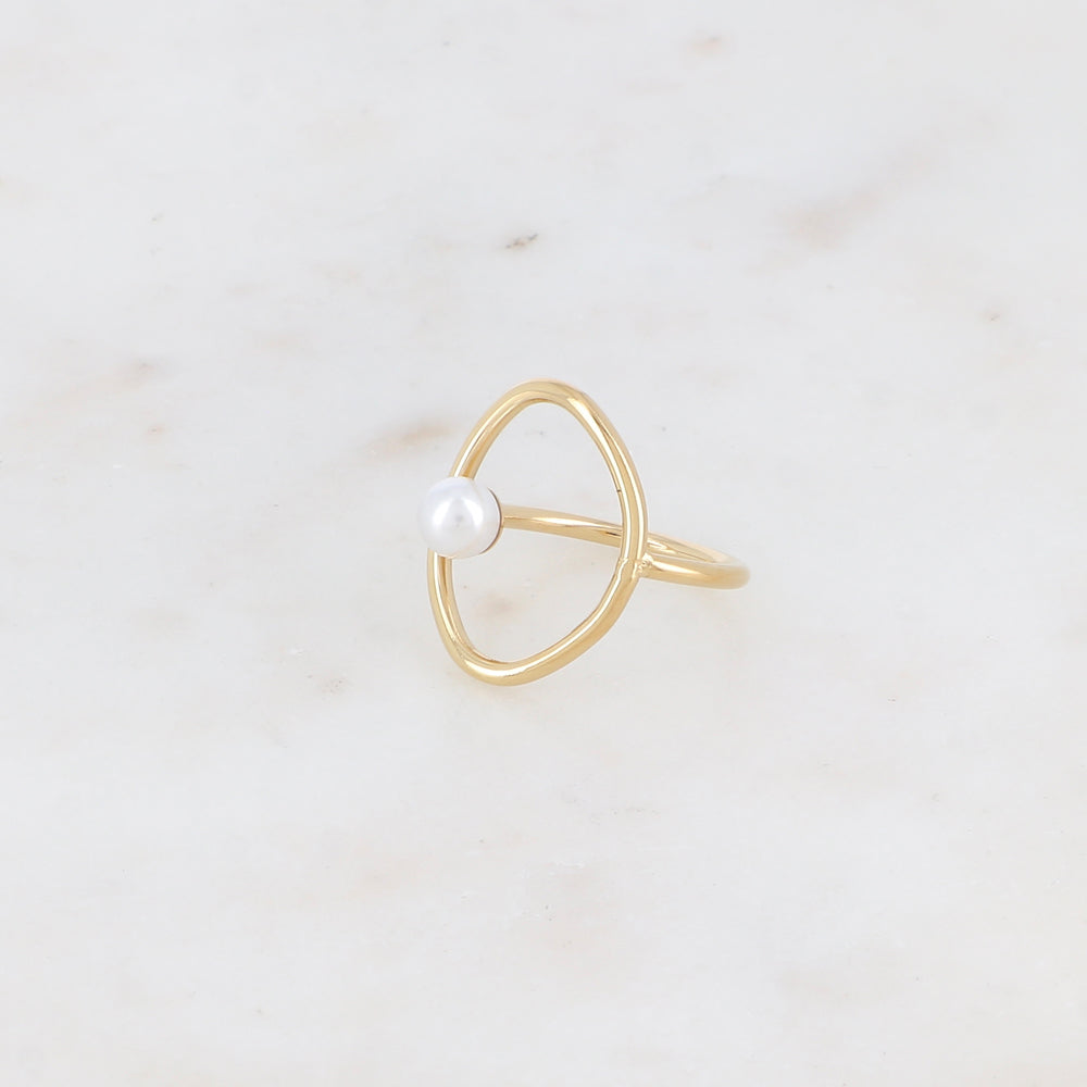 Bague avec anneau et perle en résine effet nacre