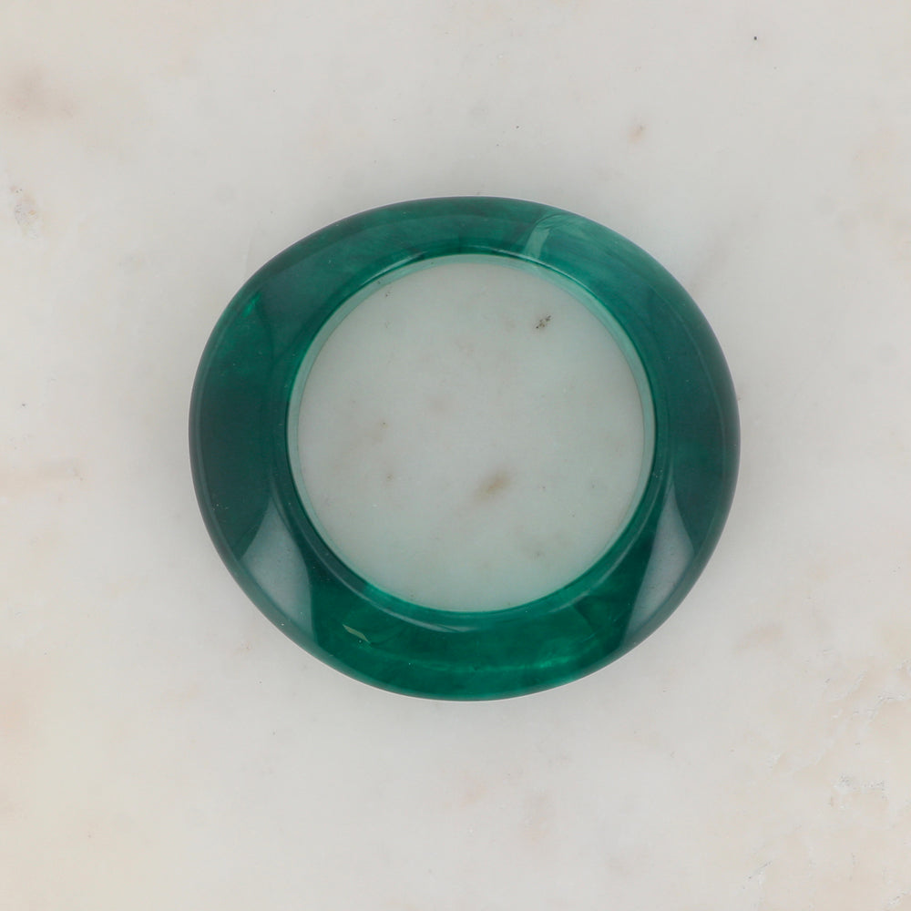 Jonc fermé en résine colorée Diamètre : 6,4 cm -Epaisseur : 3,1 cm