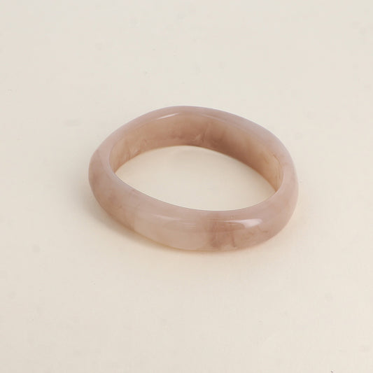 Manchette - résine Dimensions intérieures relatives : 6,7 x 6 cm - Epaisseur 17mm