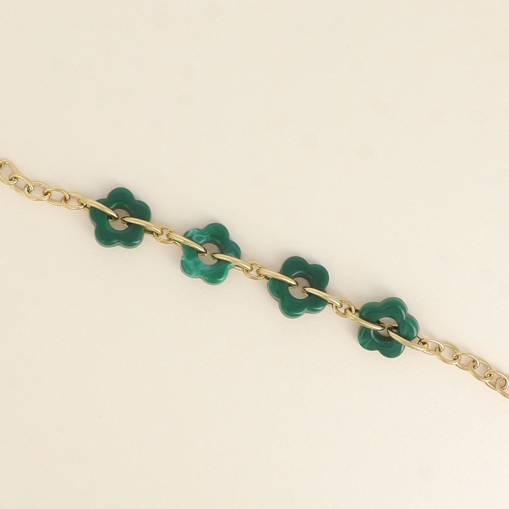 Bracelet - 4 fleurs en résine sapin et maillons ovales (17+3 cm / dimension approximative d'une fleur: 20 x 20 mm)