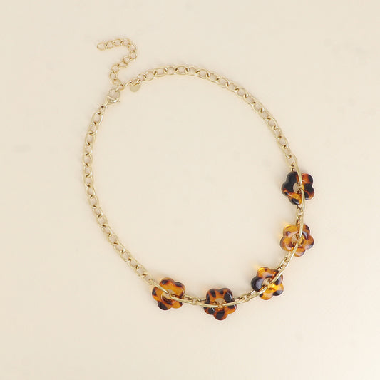 Collier - 5 fleurs en résine léopard et maillons ovales 42+7 cm