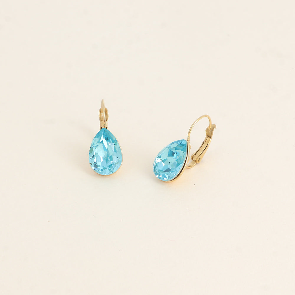 Boucles dormeuses ornées de cristaux de Swarovski® - Dimensions de la boucle : 10 x 23mm - Dimensions du cristal : 10 x 13mm - Light turquoise