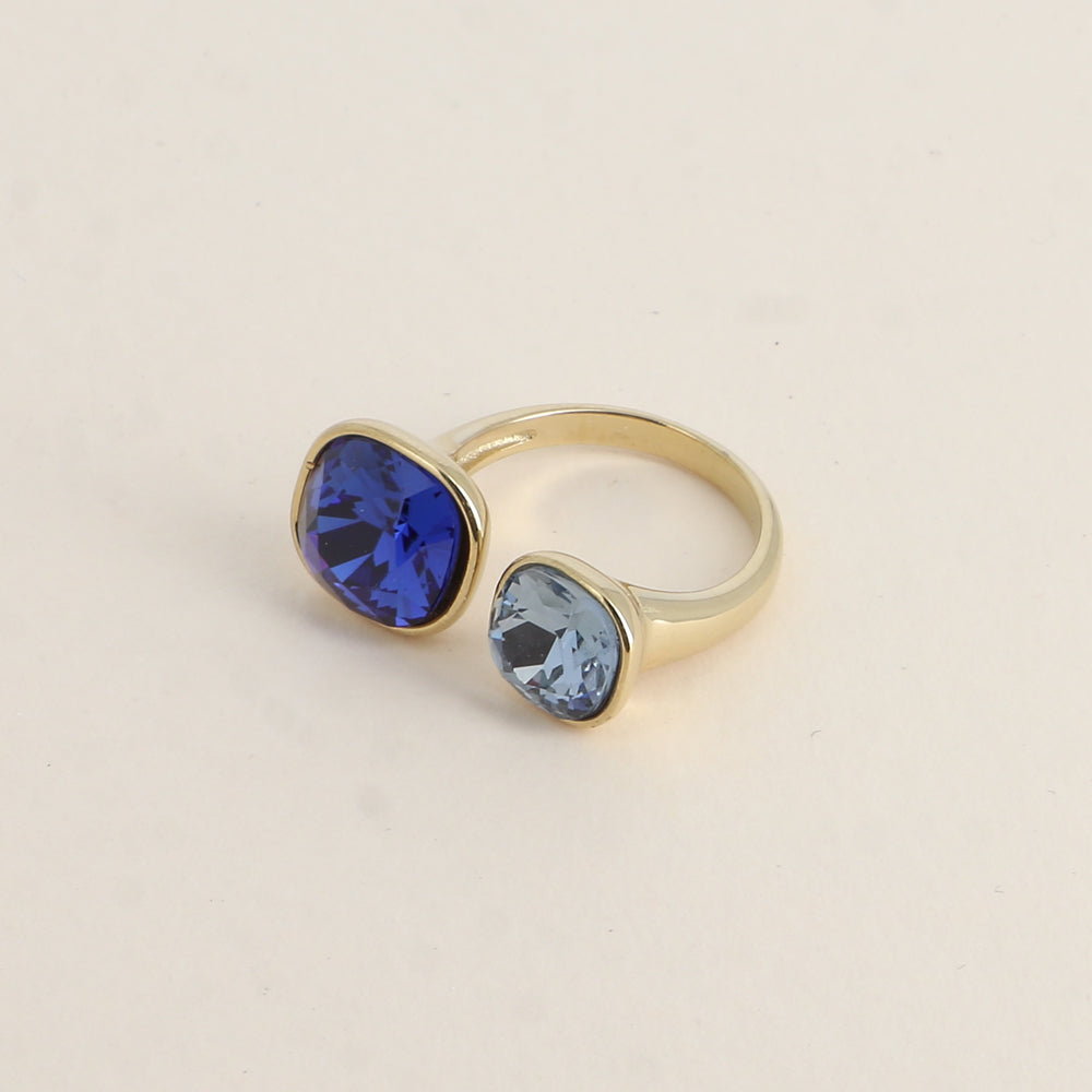 Bague ouverte- Ornée de cristaux de Swarovski® 10 mm et 8 mm - Hauteur de la bague: 2 mm - Dark sapphire