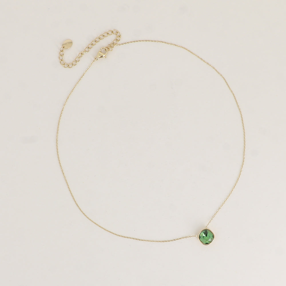 Collier orné de cristal de Swarovski® 8 mm - Longueur de chaîne : 39+5 cm - Diamètre du cristal : 8 mm - Erinite