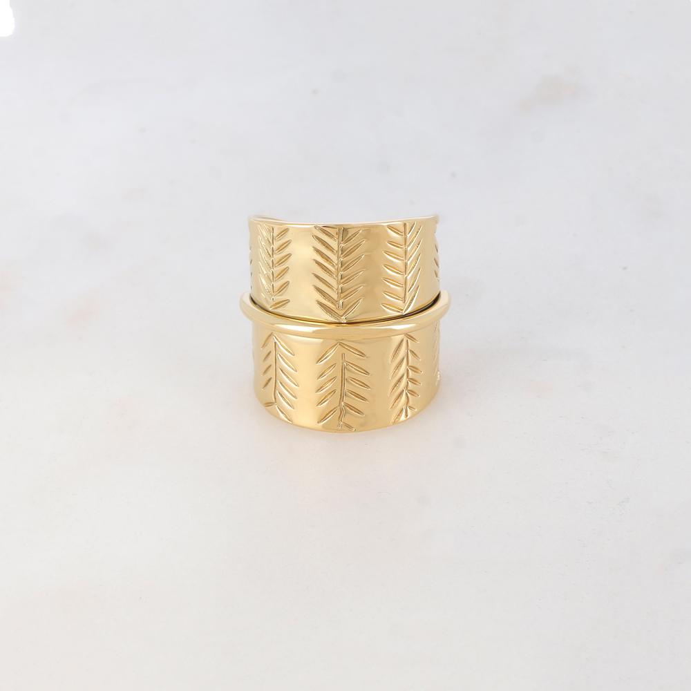 Bague réglable ajourée avec motif feuille