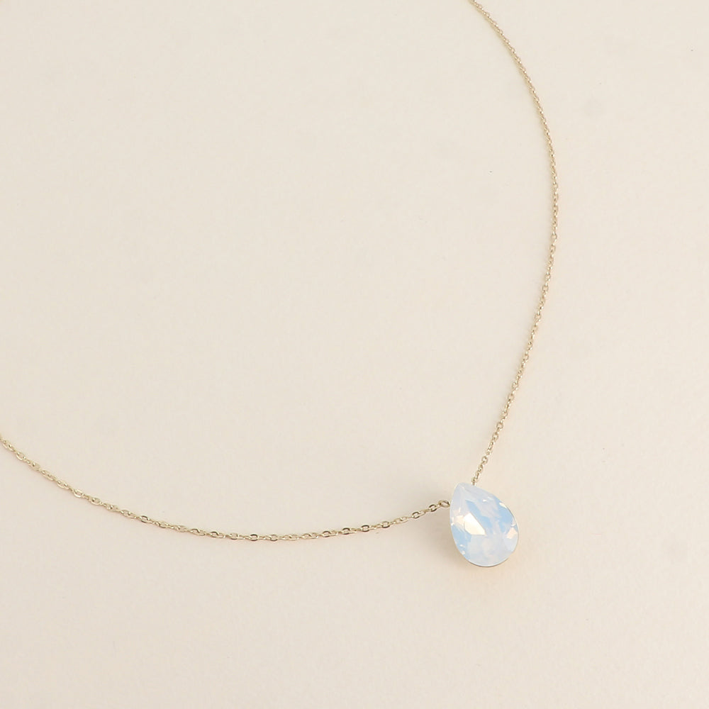 Collier - Pendentif cristal de Swarovski® en forme de goutte - Longueur du collier : 40+5 cm - Dimensions du cristal : 10x14 mm - White opal