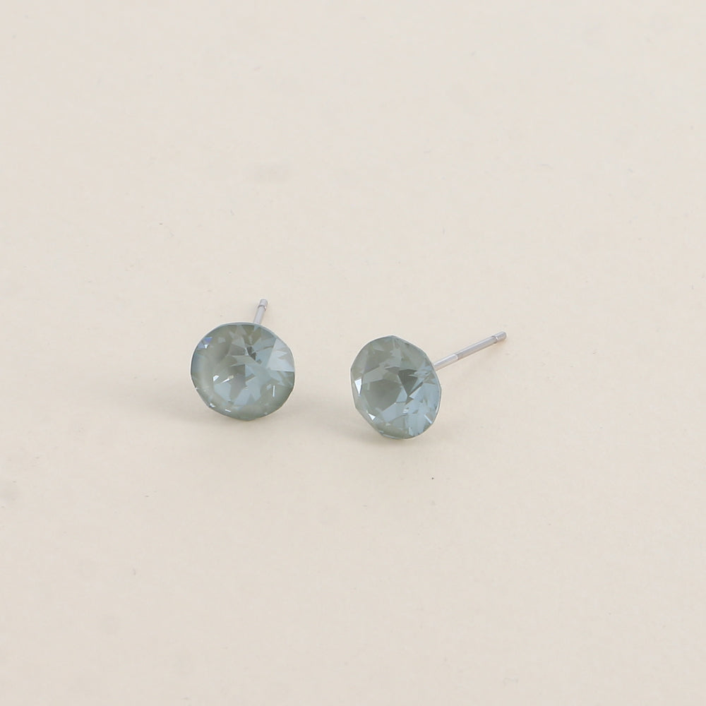 Boucles puces argentées – Ornées de cristaux de Swarovski® SS39 - Dimensions de la boucle : 8x8 mm - Agave ignite