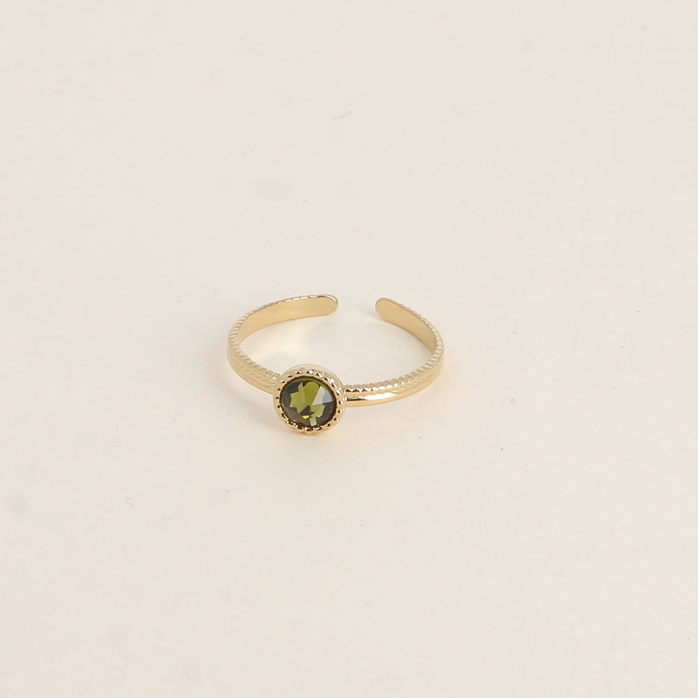 Bague fine ornée de cristaux de Swarovski® - Hauteur de la bague: 2 mm - Dimensions du cristal : 5x5 mm - Kaki