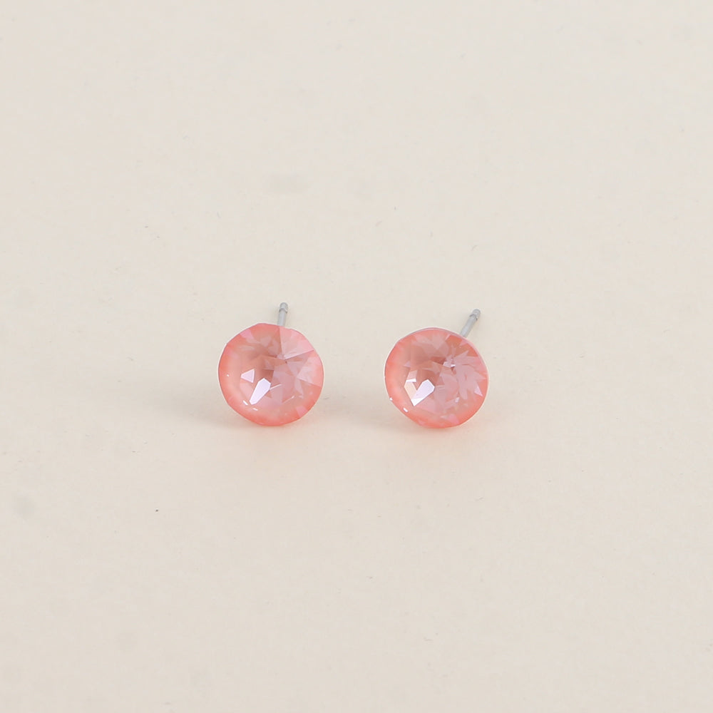 Boucles puces argentées – Ornées de cristaux de Swarovski® SS39 - Dimensions de la boucle : 8x8 mm - Flamingo ignite
