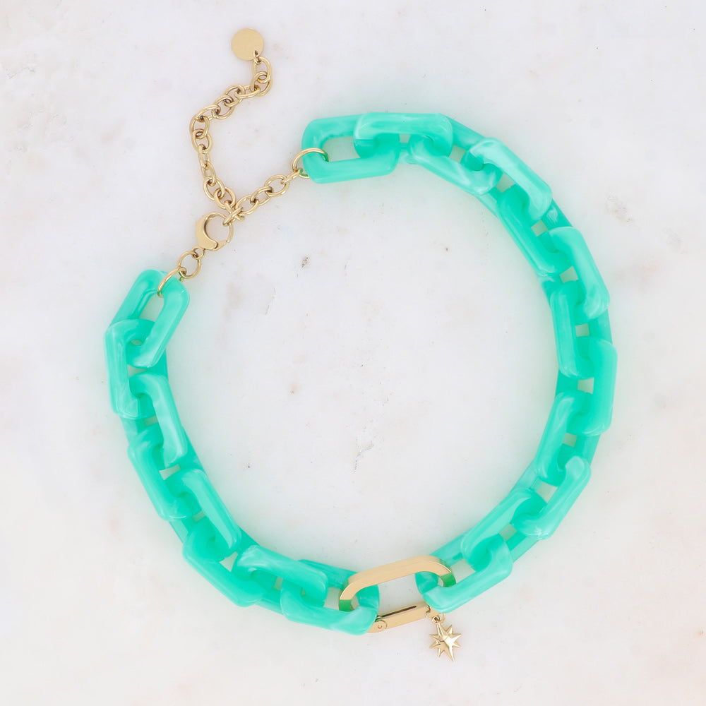Collier avec étoile et résine rectangulaire verte 42+10 cm