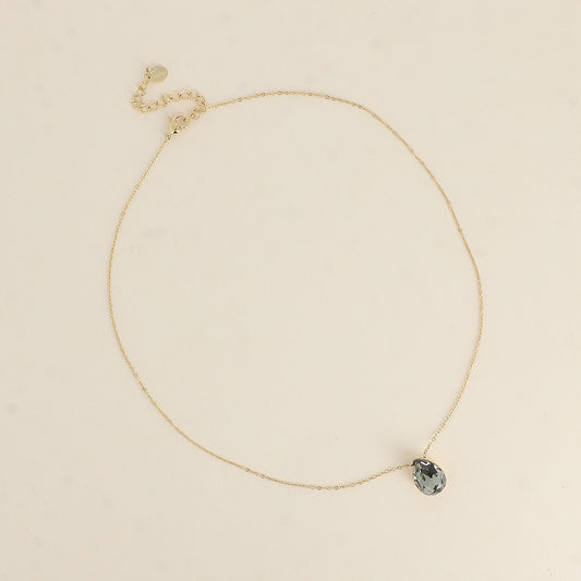 Collier - Pendentif cristal de Swarovski® en forme de goutte - Longueur du collier : 40+5 cm - Dimensions du cristal : 10x14 mm - Black Diamond