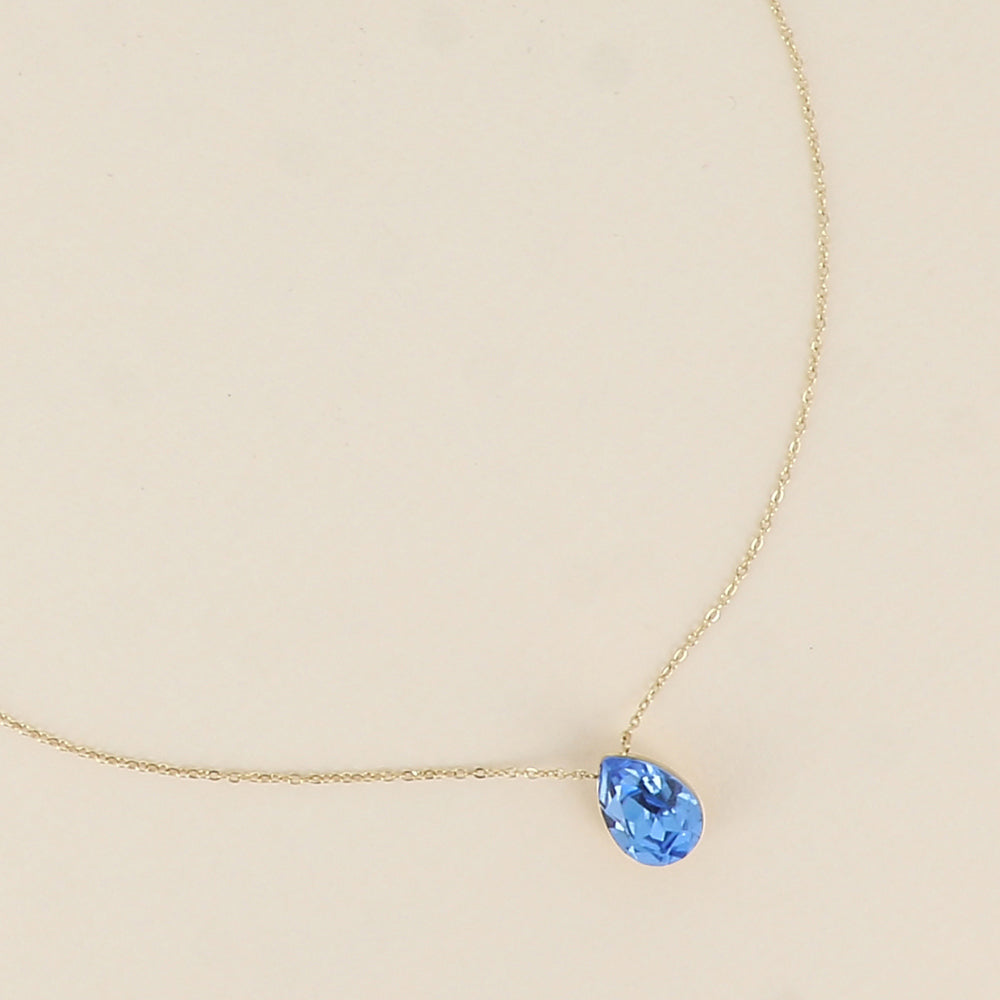 Collier - Pendentif cristal de Swarovski® en forme de goutte - Longueur du collier : 40+5 cm - Dimensions du cristal : 10x14 mm - Ice bleu