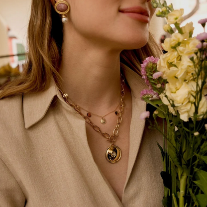 Collier en maille avec pendentif rond, étoile et strass (45+5CM)