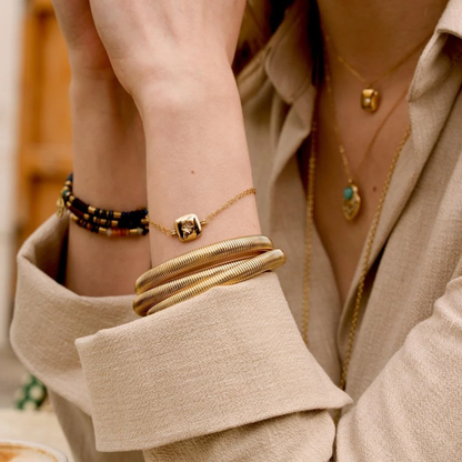 Bracelet avec pièce carrée, étoile et strass