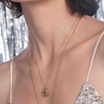 Collier avec pendentif rond et 5 pâtes de verre rondes (40+5CM)