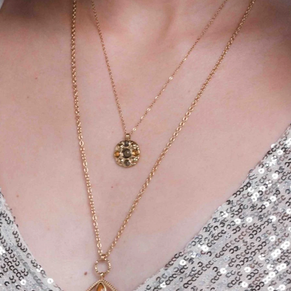 Collier avec pendentif rond et 5 pâtes de verre rondes (40+5CM)