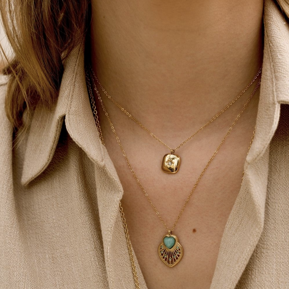 Collier avec pendentif carré, étoile et strass blanc (38+7CM)