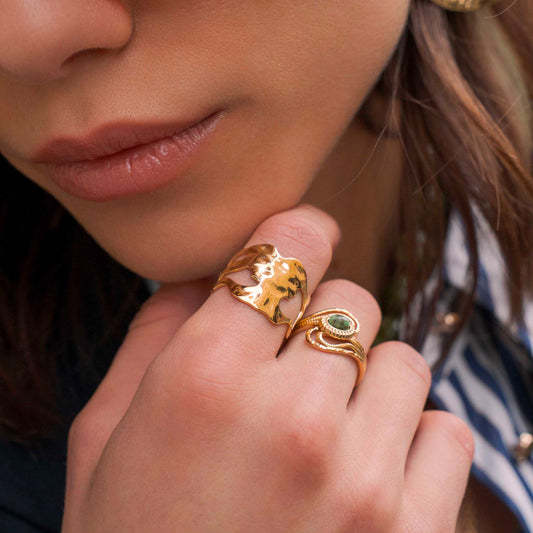 Bague ajourée réglable avec effet ondulé