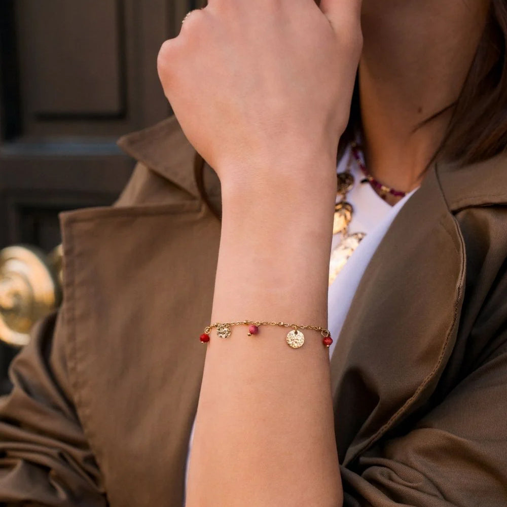 Bracelet avec pampilles rondes martelées et pierres naturelles