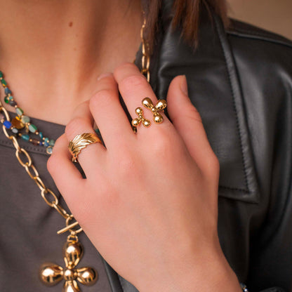 Bague avec feuille