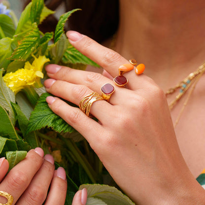 Bague avec effet griffé, deux perles en pierre naturelle carrée - Œil de taureau