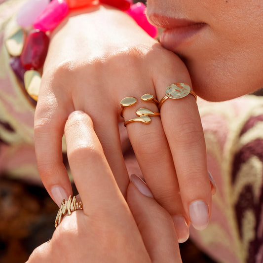 Bague fine avec deux pièces ovales lisse