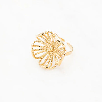 Bague avec fleur ajourée