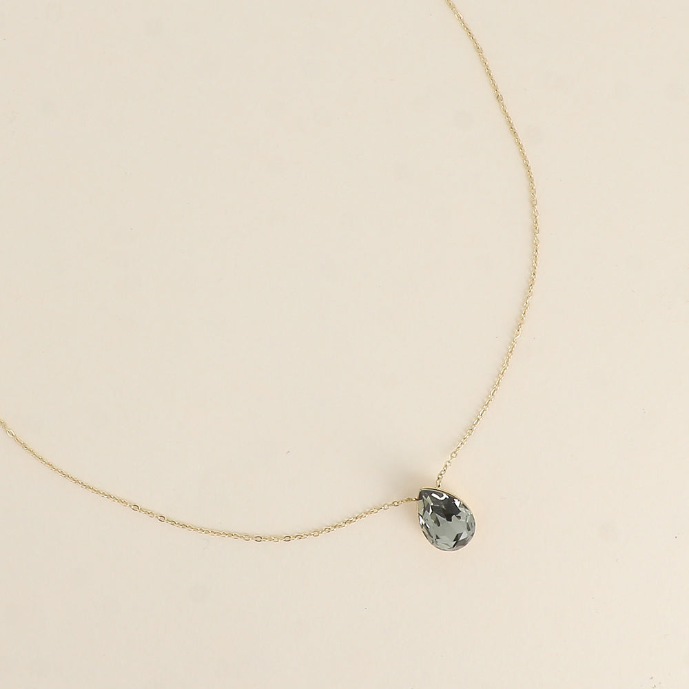 Collier - Pendentif cristal de Swarovski® en forme de goutte - Longueur du collier : 40+5 cm - Dimensions du cristal : 10x14 mm - Black Diamond
