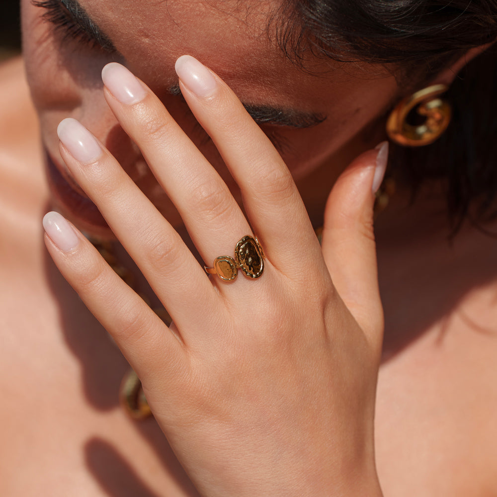 Bague avec 3 pièces ovales martelées