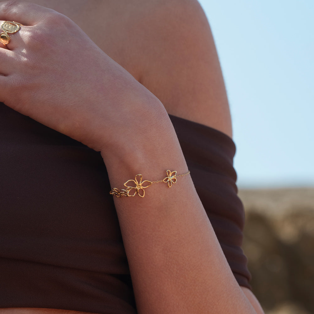 Bracelet avec fleur ajourée