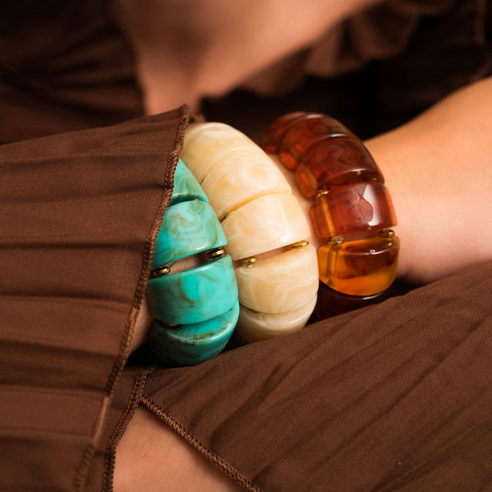 Bracelet élastique avec résine