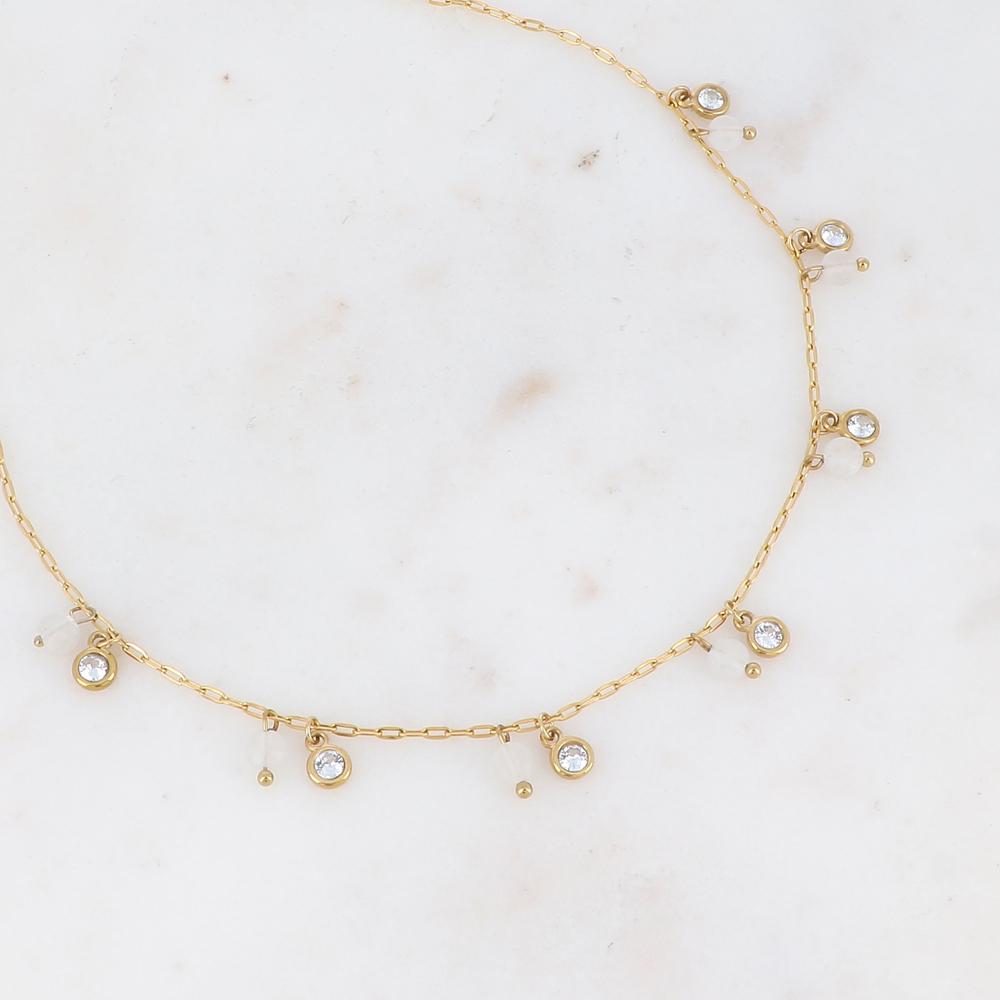 Collier doré embelli de pierres agates blanches et de strass blancs 38+5 cm
