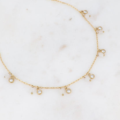 Collier doré embelli de pierres agates blanches et de strass blancs 38+5 cm