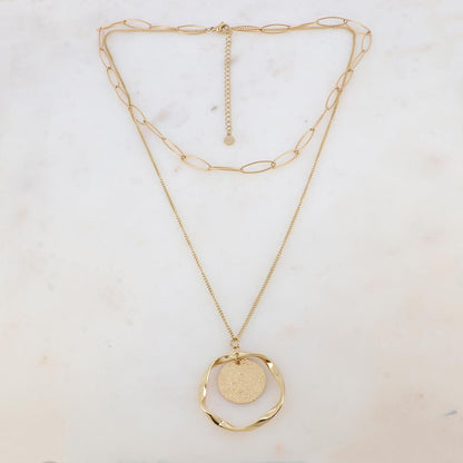 Collier avec maille, pendentif rond martelé et anneau ondulé (38/50+7CM)
