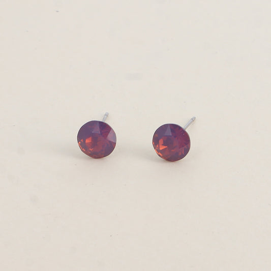 Boucles puces argentées – Ornées de cristaux de Swarovski® SS39 - Dimensions de la boucle : 8x8 mm - Cyclamen opal