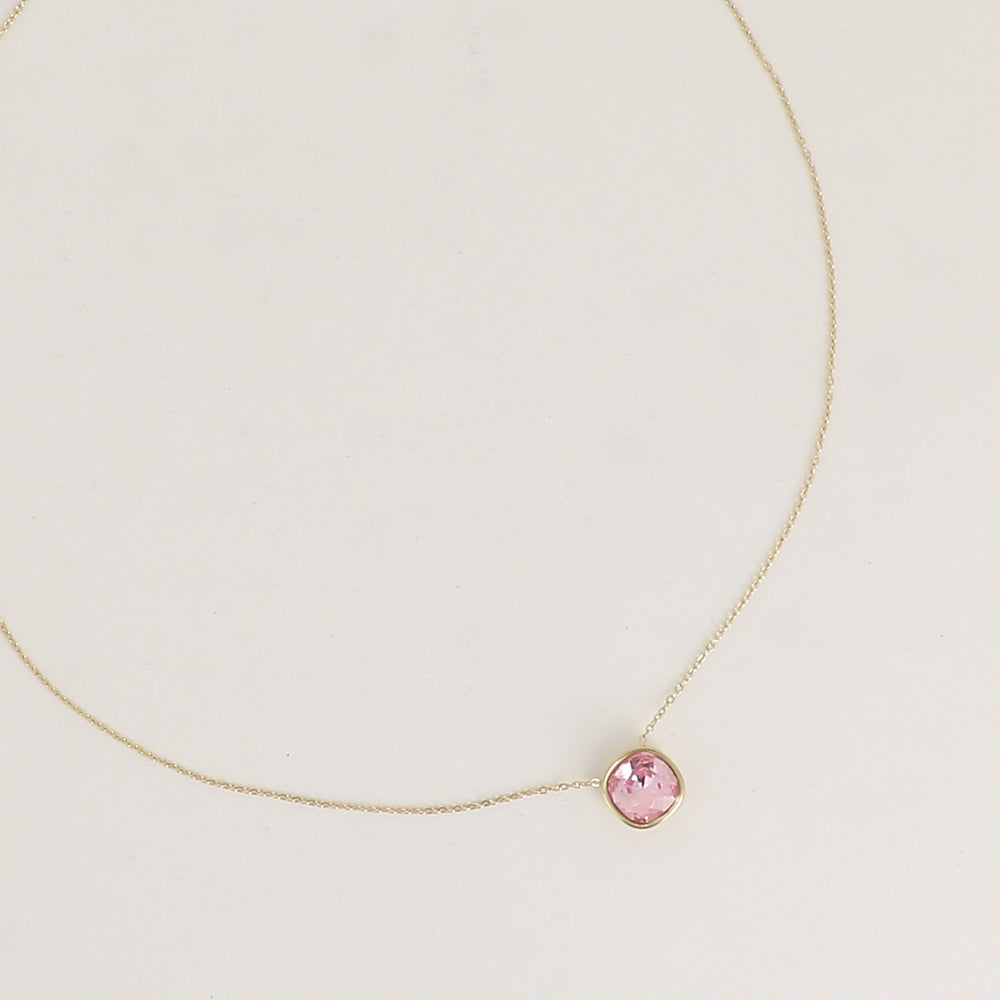Collier orné de cristal de Swarovski® 8 mm - Longueur de chaîne : 39+5 cm - Diamètre du cristal : 8 mm - Rose