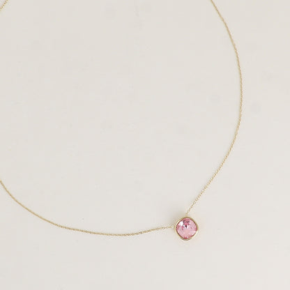Collier orné de cristal de Swarovski® 8 mm - Longueur de chaîne : 39+5 cm - Diamètre du cristal : 8 mm - Rose