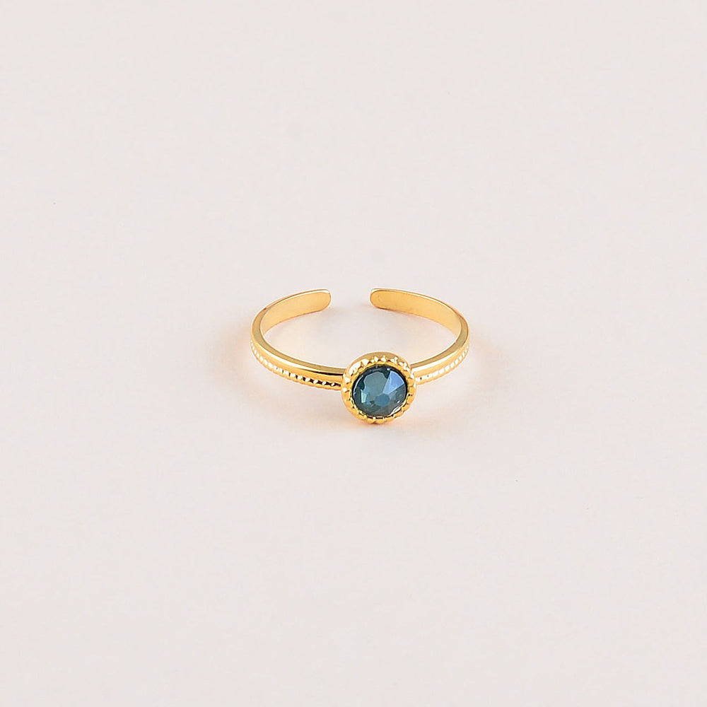 Bague fine ornée de cristaux de Swarovski® - Hauteur de la bague: 2 mm - Dimensions du cristal : 5x5 mm - Pine green ignite
