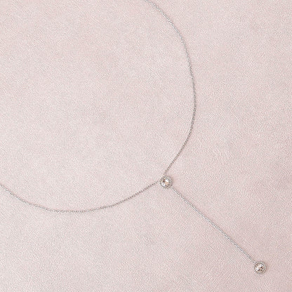 Collier Y rhodium - Orné de cristaux de Swarovski® - 40+7 cm - Longueur de chaîne pendante : 6 cm - Dimensions des cristaux : 5x5 mm - Crystal