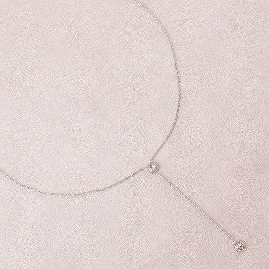 Collier Y rhodium - Orné de cristaux de Swarovski® - 40+7 cm - Longueur de chaîne pendante : 6 cm - Dimensions des cristaux : 5x5 mm - Crystal