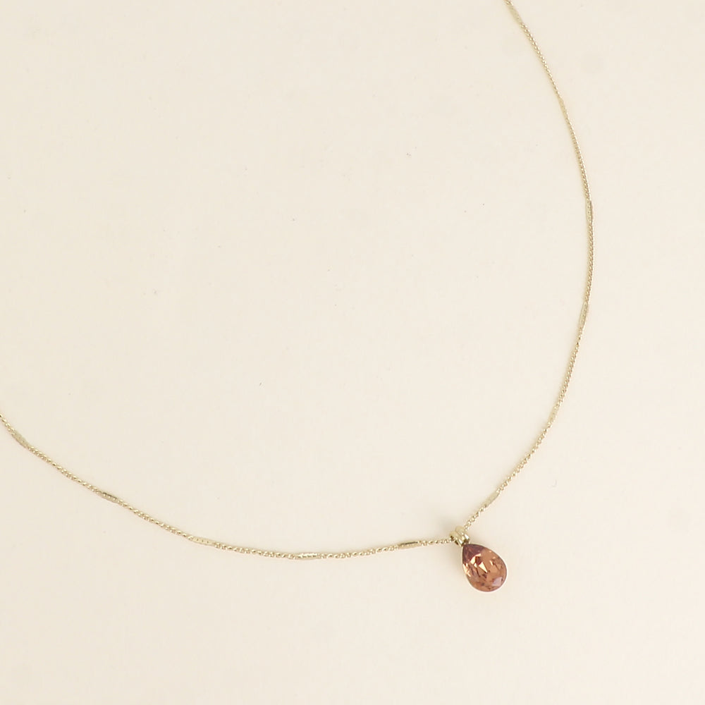Collier orné de cristaux de Swarovski® en forme de goutte - Longueur de chaîne : 38+7 cm - Dimensions du cristal : 7x10 mm - Light Smoked topaz