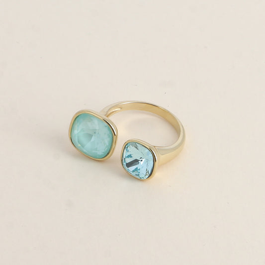 Bague ouverte- Ornée de cristaux de Swarovski® 10 mm et 8 mm - Hauteur de la bague: 2 mm - Soft mint ignite