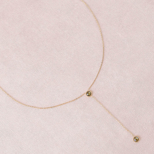 Collier Y - Orné de cristaux de Swarovski® - 40+7 cm - Longueur de chaîne pendante : 6 cm - Dimensions des cristaux : 5x5 mm - Kaki