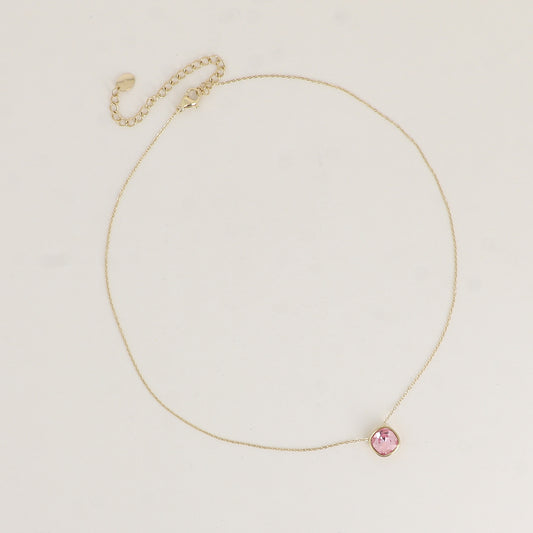 Collier orné de cristal de Swarovski® 8 mm - Longueur de chaîne : 39+5 cm - Diamètre du cristal : 8 mm - Rose